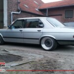 Das fand Stance-Works sogar toll und hat es verlinkt...BMW E28 535i mit Hartge und Schnitzer und BBS RS1 und vielen Gimmicks