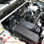 Mit dem Luftfilter wesentlich aufgeräumter als mit dem Blech-Teil...BMW E28 535i mit Hartge und Schnitzer und BBS RS1 und vielen Gimmicks