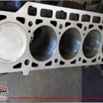 S38 Kolben mit dem Ansatz weiterer Ventiltaschen eines BMW M30 - orstufe zum BMW E23 745i - 3.6 Liter M106T